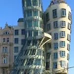 Homestay Quiet G3 Near The Castle Prague